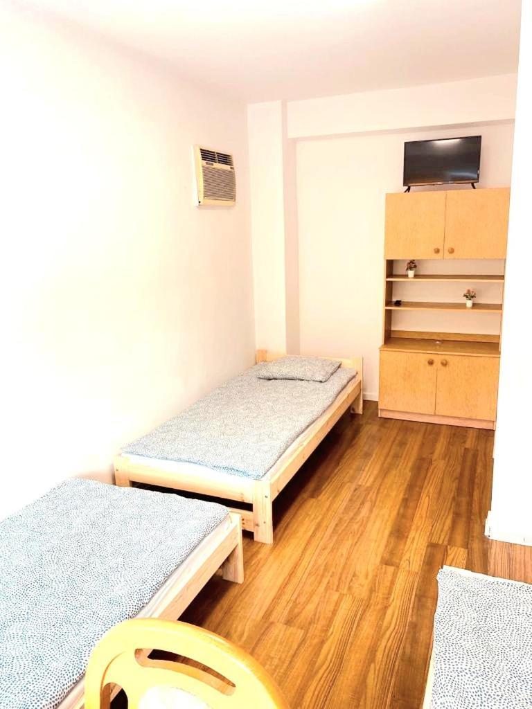 Hostel Warszawa Ursynow Bagian luar foto
